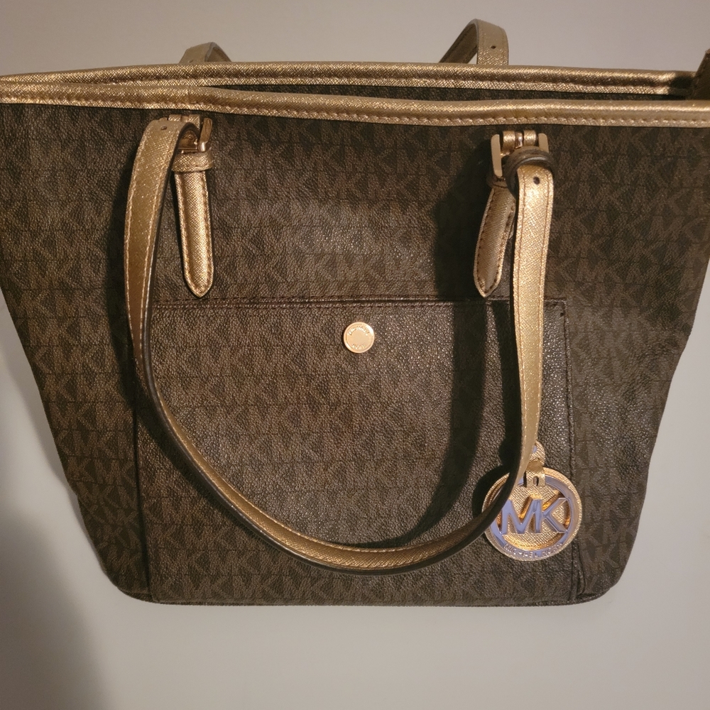 Michael Kors purse